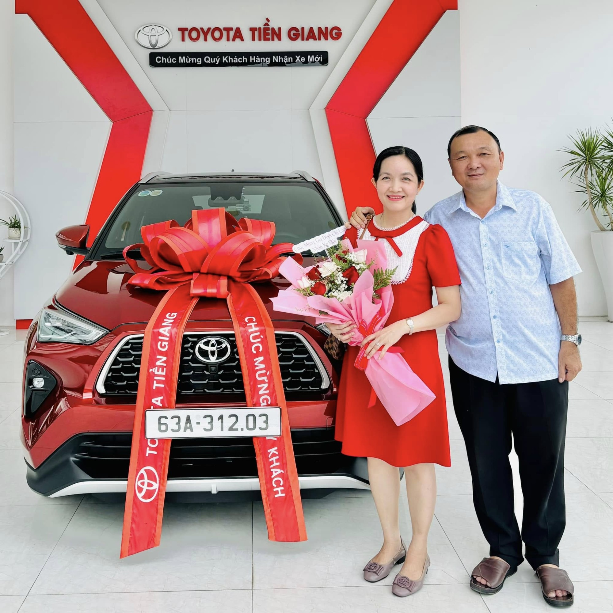 Slide ảnh giao xe ở trang chủ